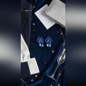 Vintage Gold Tone Blue Teardrop Clip On Earrings